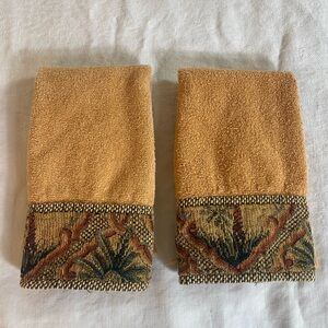 Avanti Gold-Tone Hand Towels with Ornate Border (Pair)